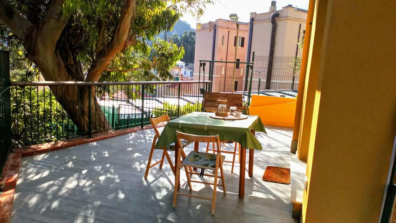 Апартаменты Casa Di Claude Con Posto Auto Финале Лигуре Экстерьер фото